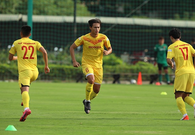 Thời tiết đẹp, U22 Việt Nam tăng tốc luyện công cho SEA Games - 2 Thời tiết đẹp, U22 Việt Nam tăng tốc luyện công cho SEA Games - 2