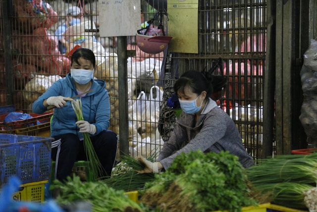 Go back to Saigon to watch the bustling sleepless market in the middle of the Covid-19-10 season