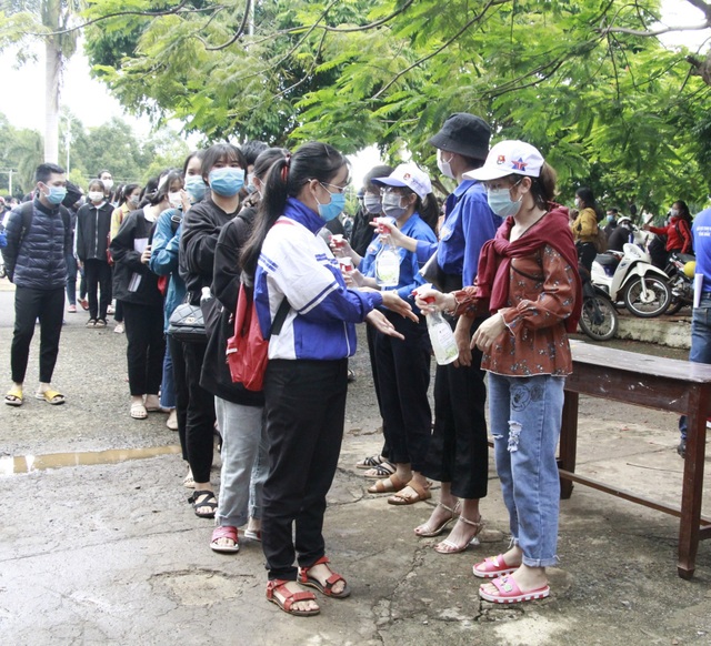 Đắk Lắk: Đề xuất cho thí sinh thi tốt nghiệp THPT đợt 2 vào cuối tháng 8 - 2 Đắk Lắk: Đề xuất cho thí sinh thi tốt nghiệp THPT đợt 2 vào cuối tháng 8 - 2