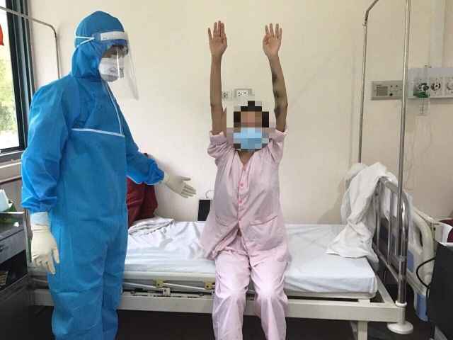 Huế, Khánh Hòa, Đà Nẵng: 7 bệnh nhân Covid-19 được xuất viện - 2 Huế, Khánh Hòa, Đà Nẵng: 7 bệnh nhân Covid-19 được xuất viện - 2