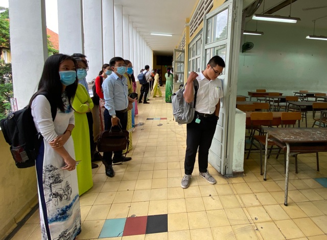 Ứng viên ngoại tỉnh về TPHCM cạnh tranh thi tuyển giáo viên - 2 Ứng viên ngoại tỉnh về TPHCM cạnh tranh thi tuyển giáo viên - 2