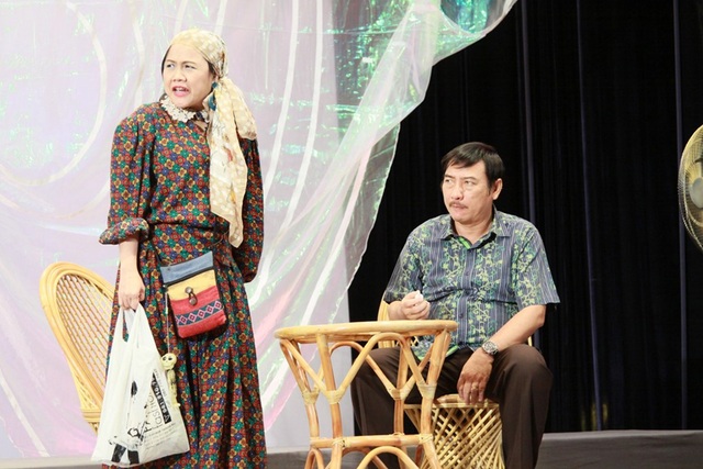 Nghệ sĩ Ái Như: “Đi nước ngoài tôi đến nhà hát xem, để biết và khóc vì tủi” - 2 Nghệ sĩ Ái Như: “Đi nước ngoài tôi đến nhà hát xem, để biết và khóc vì tủi” - 2