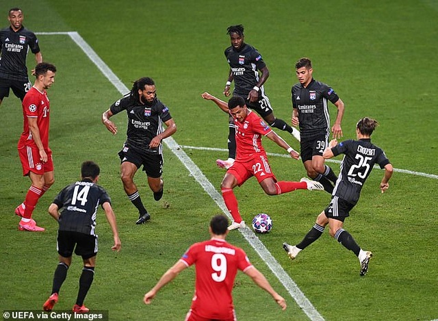 Dấu ấn ngôi sao và may mắn giúp Bayern Munich hạ Lyon - 1 Dấu ấn ngôi sao và may mắn giúp Bayern Munich hạ Lyon - 1