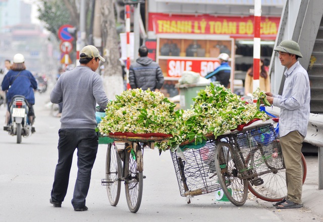 “Gánh hàng rong vẫn là một nét đặc trưng của văn hóa Hà Nội” - 5