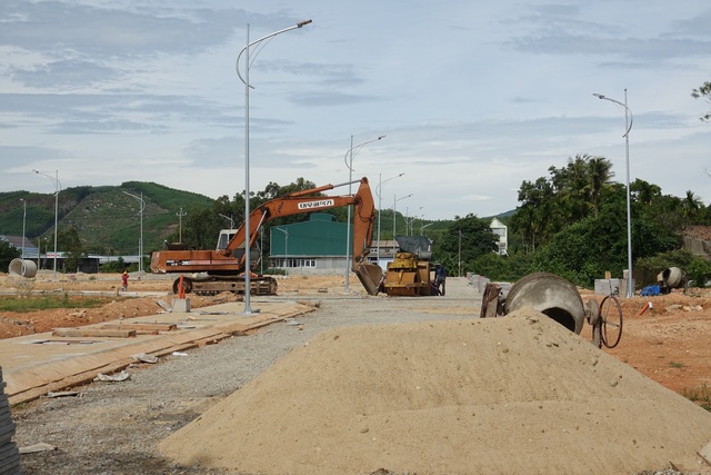 Quảng Ngãi: Khu dân cư bị xử phạt vẫn xuất hiện thông tin bán đất tràn lan - 1 Quảng Ngãi: Khu dân cư bị xử phạt vẫn xuất hiện thông tin bán đất tràn lan - 1