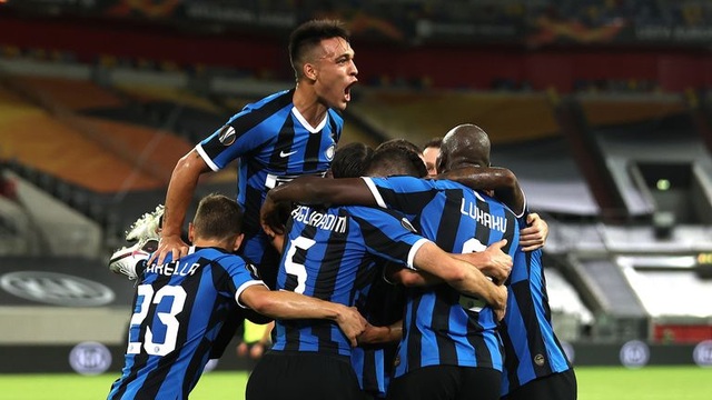 Inter Milan và 10 năm mòn mỏi chờ đỉnh vinh quang - 3 Inter Milan và 10 năm mòn mỏi chờ đỉnh vinh quang - 3