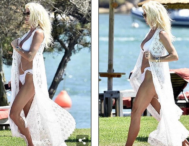 Kendall Jenner diện bikini gợi cảm - 4 Kendall Jenner diện bikini gợi cảm - 4