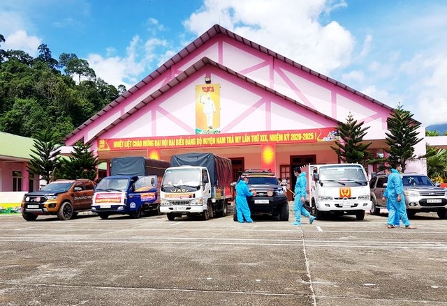 Gần 10 tấn rau củ quả của đồng bào miền núi ủng hộ dân Đà Nẵng chống dịch - 4 Gần 10 tấn rau củ quả của đồng bào miền núi ủng hộ dân Đà Nẵng chống dịch - 4