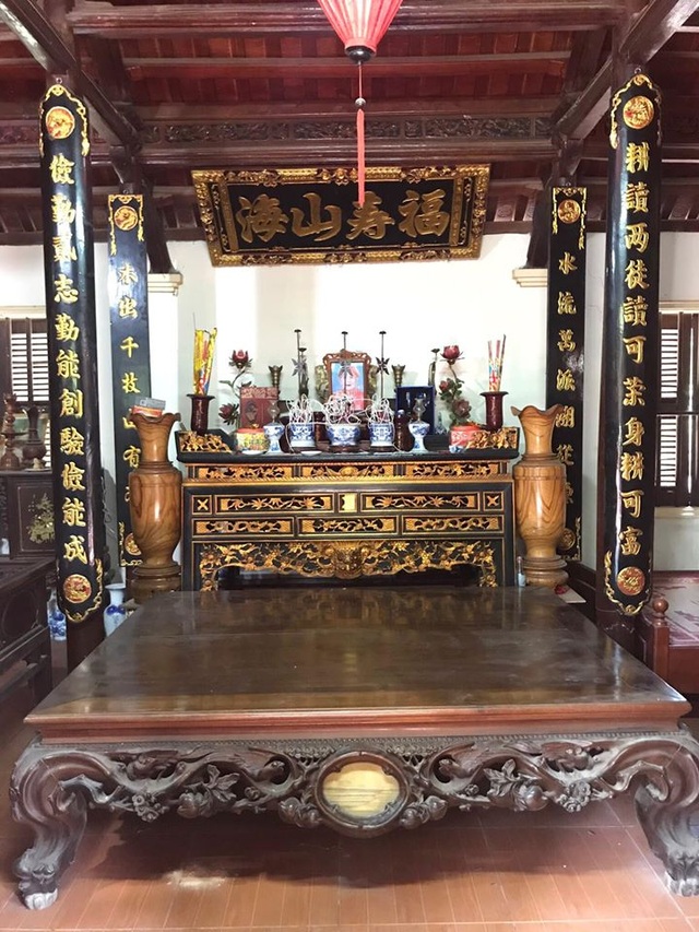 Nhà gỗ trăm tuổi giữa sân vườn xanh mát đẹp hiếm có ở ngoại thành Hà Nội - 6 Nhà gỗ trăm tuổi giữa sân vườn xanh mát đẹp hiếm có ở ngoại thành Hà Nội - 6