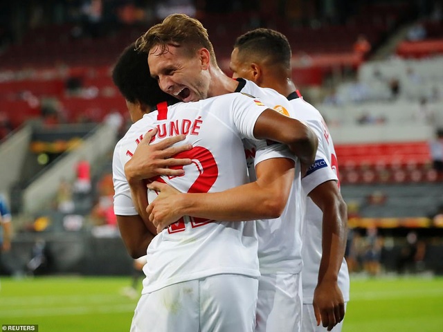Những khoảnh khắc nghẹt thở trong chiến thắng của Sevilla trước Inter Milan - 11 Những khoảnh khắc nghẹt thở trong chiến thắng của Sevilla trước Inter Milan - 11