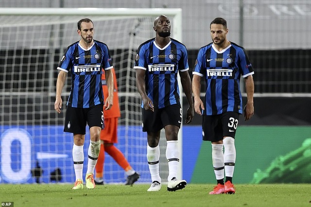 Inter Milan thua Sevilla, HLV Conte thừa nhận nguy cơ bị sa thải - 1 Inter Milan thua Sevilla, HLV Conte thừa nhận nguy cơ bị sa thải - 1