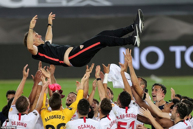 Những khoảnh khắc nghẹt thở trong chiến thắng của Sevilla trước Inter Milan - 24 Những khoảnh khắc nghẹt thở trong chiến thắng của Sevilla trước Inter Milan - 24