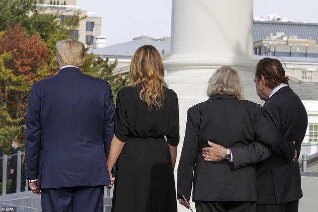 Ông Trump tổ chức tang lễ cho em trai tại Nhà Trắng - 3