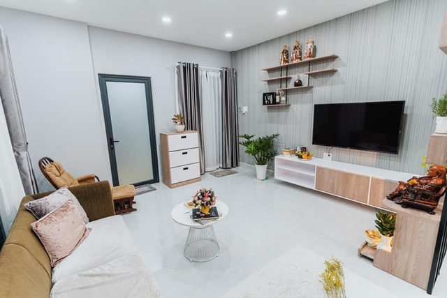 Ngôi nhà cũ kỹ, xuống cấp biến hình đẹp long lanh sau cải tạo - 8 Ngôi nhà cũ kỹ, xuống cấp biến hình đẹp long lanh sau cải tạo - 8