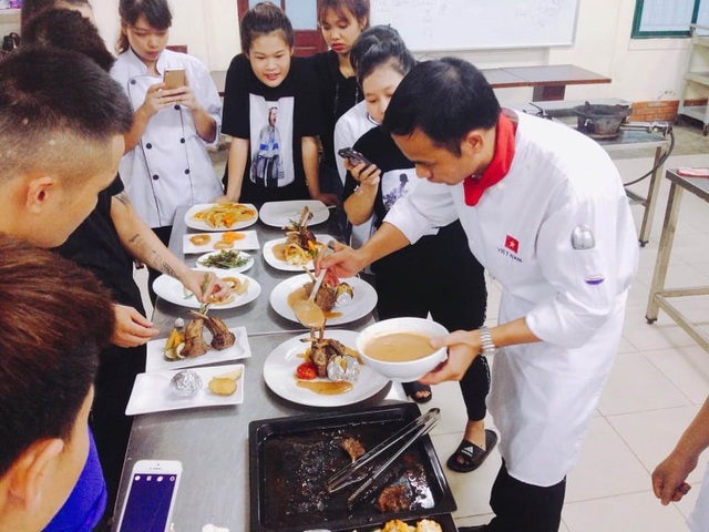 Đại sứ kỹ năng nghề VN và những chia sẻ hữu ích về chọn trường, chọn nghề - 2 Đại sứ kỹ năng nghề VN và những chia sẻ hữu ích về chọn trường, chọn nghề - 2