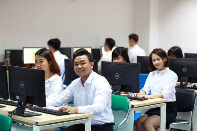 Đi tắt, đón đầu với bậc Cao đẳng tại Cao đẳng Hoa Sen - 1 Đi tắt, đón đầu với bậc Cao đẳng tại Cao đẳng Hoa Sen - 1