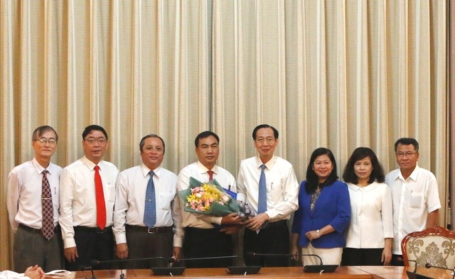 Trưởng Khu nông nghiệp Công nghệ cao làm Giám đốc Sở Nông nghiệp TPHCM - 2 Trưởng Khu nông nghiệp Công nghệ cao làm Giám đốc Sở Nông nghiệp TPHCM - 2