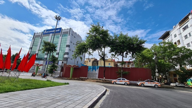 Nhiều nhà công sản cũ sau chuyển đổi bị bỏ hoang trên đất vàng Lào Cai - 2 Nhiều nhà công sản cũ sau chuyển đổi bị bỏ hoang trên đất vàng Lào Cai - 2