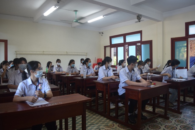 Quảng Bình đề xuất gửi thí sinh đến Hà Nội, Đà Nẵng dự thi tốt nghiệp đợt 2 - 1 Quảng Bình đề xuất gửi thí sinh đến Hà Nội, Đà Nẵng dự thi tốt nghiệp đợt 2 - 1