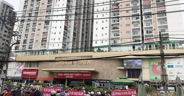 Khó xử lý chủ đầu tư chiếm giữ phí bảo trì chung cư - 2 Khó xử lý chủ đầu tư chiếm giữ phí bảo trì chung cư - 2