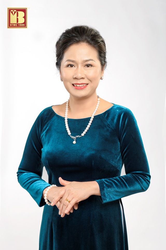 Trang sức mùa Vu Lan: “Kính biếu Mẹ Cha món quà hiếu hạnh” - 2 Trang sức mùa Vu Lan: “Kính biếu Mẹ Cha món quà hiếu hạnh” - 2