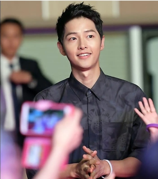 Khán giả Hàn Quốc không hoan nghênh phim mới của Song Joong Ki - 2 Khán giả Hàn Quốc không hoan nghênh phim mới của Song Joong Ki - 2