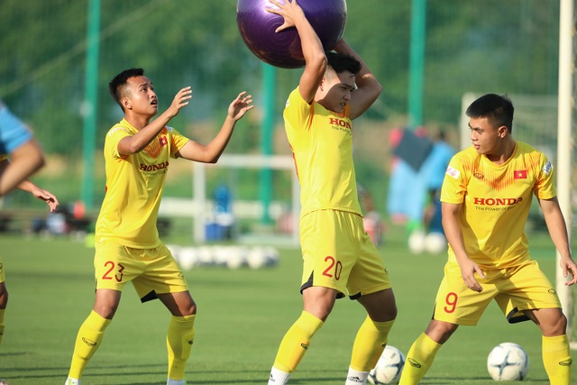 U22 Việt Nam chia tay 3 cầu thủ, tập bài lạ chờ đấu CLB Viettel - 1 U22 Việt Nam chia tay 3 cầu thủ, tập bài lạ chờ đấu CLB Viettel - 1