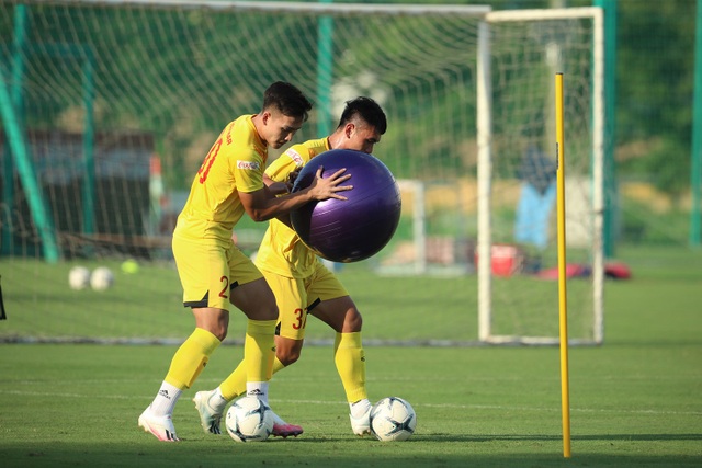 U22 Việt Nam chia tay 3 cầu thủ, tập bài lạ chờ đấu CLB Viettel - 10 U22 Việt Nam chia tay 3 cầu thủ, tập bài lạ chờ đấu CLB Viettel - 10