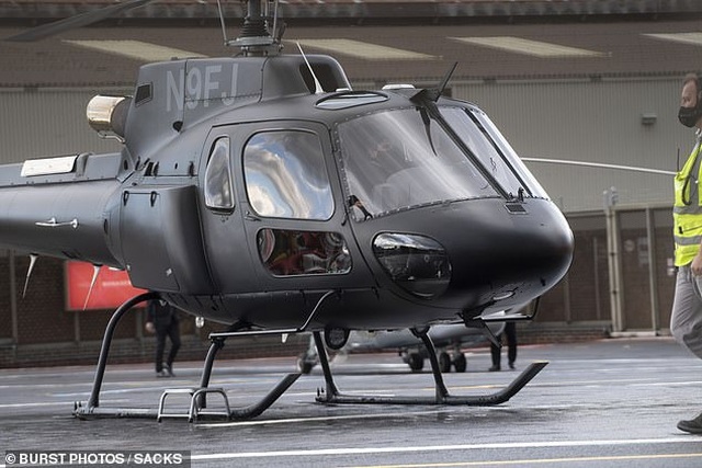 Ở tuổi 58, Tom Cruise thể hiện đẳng cấp phong độ khi tự lái máy bay - 4 Ở tuổi 58, Tom Cruise thể hiện đẳng cấp phong độ khi tự lái máy bay - 4