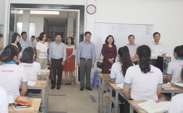 Long An: Phấn đấu mỗi năm đưa 1.000 lao động đi nước ngoài làm việc - 1 Long An: Phấn đấu mỗi năm đưa 1.000 lao động đi nước ngoài làm việc - 1