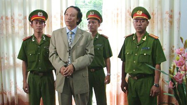 Nam diễn viên đóng vai ác kể “nhiều lần ăn bạt tai vì... xem phim chùa” - 3 Nam diễn viên đóng vai ác kể “nhiều lần ăn bạt tai vì... xem phim chùa” - 3
