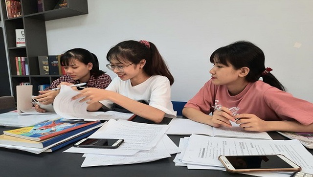 Sinh viên thất nghiệp cố trụ lại Hà Nội “bóp mồm bóp miệng” chờ qua dịch - 1 Sinh viên thất nghiệp cố trụ lại Hà Nội “bóp mồm bóp miệng” chờ qua dịch - 1