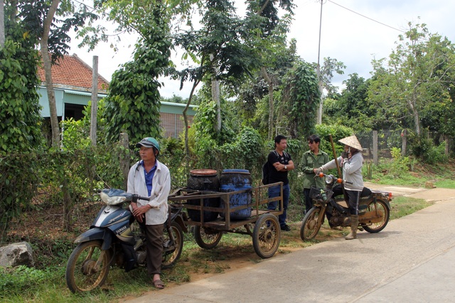 Phú Yên: Yêu cầu kiểm tra nhà máy cao su gây ô nhiễm khiến dân phải bỏ nhà - 2 Phú Yên: Yêu cầu kiểm tra nhà máy cao su gây ô nhiễm khiến dân phải bỏ nhà - 2
