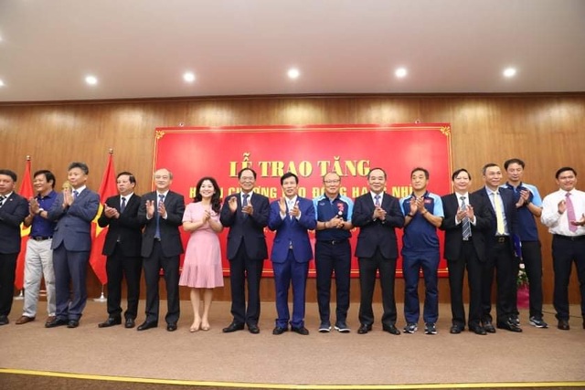 HLV Park Hang Seo vinh dự nhận Huân chương Lao động hạng Nhì - 3 HLV Park Hang Seo vinh dự nhận Huân chương Lao động hạng Nhì - 3