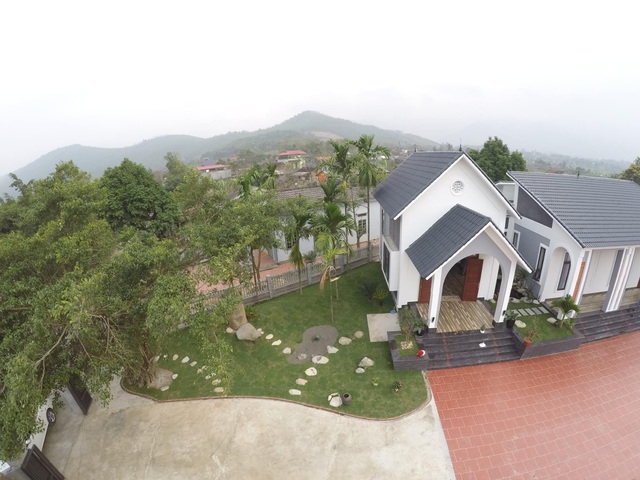 Nhà vườn 2 tỷ đồng với sân vườn ao cá “ngắm mây giăng” ở Tam Đảo - 4 Nhà vườn 2 tỷ đồng với sân vườn ao cá “ngắm mây giăng” ở Tam Đảo - 4