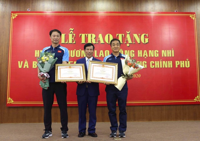 HLV Park Hang Seo vinh dự nhận Huân chương Lao động hạng Nhì - 2 HLV Park Hang Seo vinh dự nhận Huân chương Lao động hạng Nhì - 2