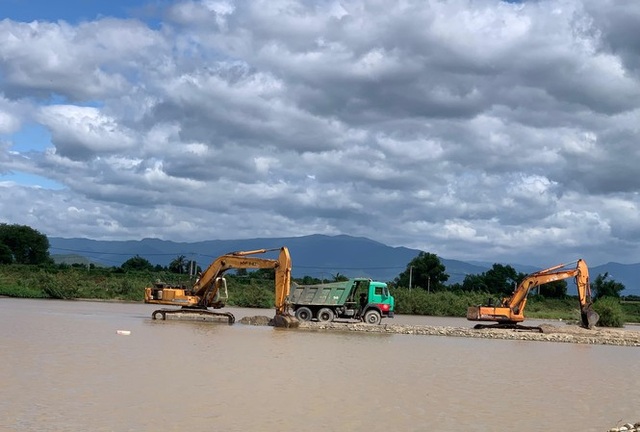 Doanh nghiệp khai thác khoáng sản nợ trên 138 tỷ đồng - 1 Doanh nghiệp khai thác khoáng sản nợ trên 138 tỷ đồng - 1