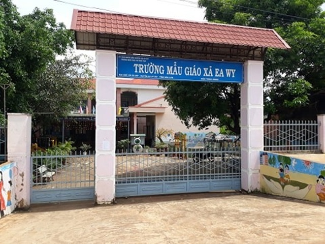 Chưa vào năm học, trường đã bị tố “bắt” phụ huynh đóng tiền sai quy định - 1 Chưa vào năm học, trường đã bị tố “bắt” phụ huynh đóng tiền sai quy định - 1