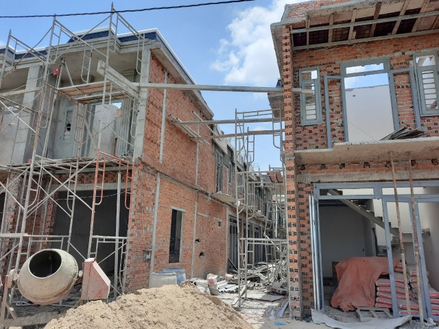 Sập giàn giáo, 2 người chết, 6 người bị thương - 1 Sập giàn giáo, 2 người chết, 6 người bị thương - 1