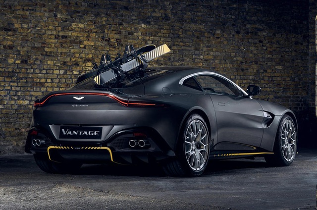Bộ đôi Vantage và DBS Superleggera của Aston Martin khoác áo Điệp viên 007 - 17
