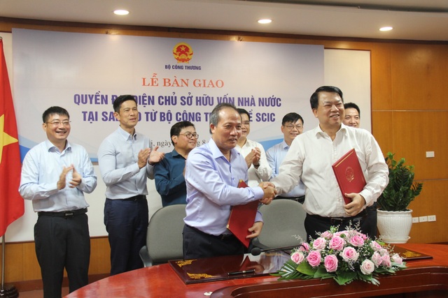 Bộ Công Thương chuyển giao hết sạch vốn tại Sabeco về SCIC - 1 Bộ Công Thương chuyển giao hết sạch vốn tại Sabeco về SCIC - 1