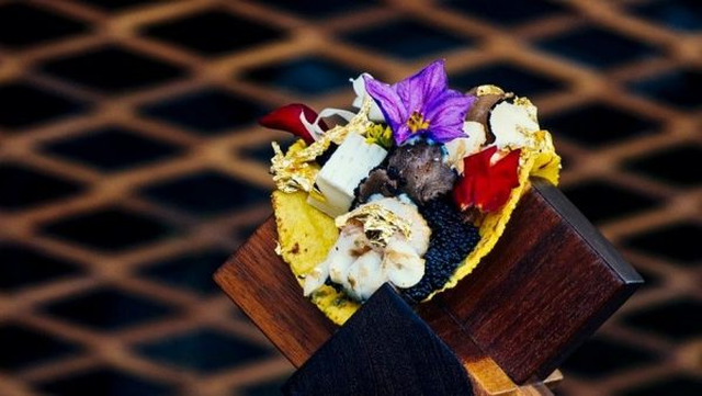 Chiếc bánh kẹp giá hơn 8 triệu đồng có gì? - 3 Chiếc bánh kẹp giá hơn 8 triệu đồng có gì? - 3