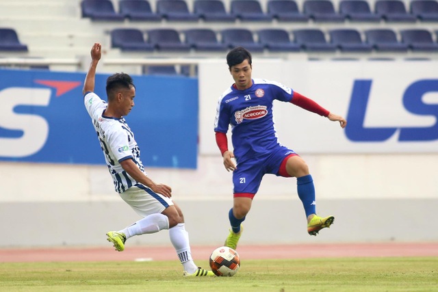 HLV Trần Minh Chiến lên phương án khóa chặt Công Phượng - 2 HLV Trần Minh Chiến lên phương án khóa chặt Công Phượng - 2