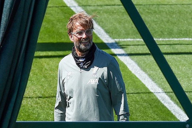 HLV Klopp lo mất chức vô địch Premier League nếu Man City có Messi - 2 HLV Klopp lo mất chức vô địch Premier League nếu Man City có Messi - 2