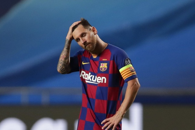 Messi chưa rời Barca, CĐV nữ xinh đẹp đã chuyển qua ủng hộ… Man City - 2 Messi chưa rời Barca, CĐV nữ xinh đẹp đã chuyển qua ủng hộ… Man City - 2