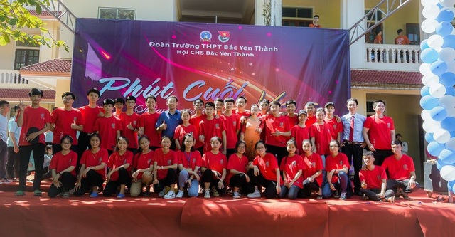 Cậu học trò mồ côi cha mẹ đạt 28,4 điểm nguyện vọng vào ĐH Ngoại thương - 3 Cậu học trò mồ côi cha mẹ đạt 28,4 điểm nguyện vọng vào ĐH Ngoại thương - 3