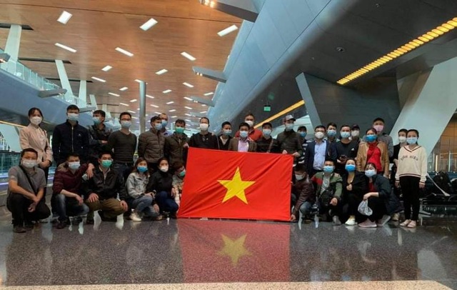Người Việt tại châu Phi vui mừng tham gia chuyến bay hồi hương - 4 Người Việt tại châu Phi vui mừng tham gia chuyến bay hồi hương - 4