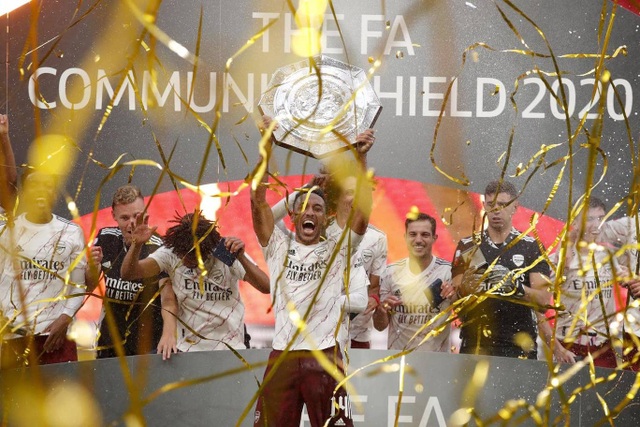Arsenal giành chiếc cúp đầu tiên của mùa giải 2020/21 - 14 Arsenal giành chiếc cúp đầu tiên của mùa giải 2020/21 - 14