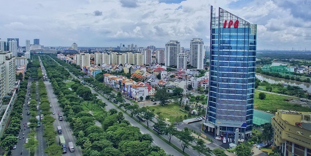 Hé lộ thu nhập viên chức quản lý IPC dưới thời ông Phạm Phú Quốc - 1 Hé lộ thu nhập viên chức quản lý IPC dưới thời ông Phạm Phú Quốc - 1