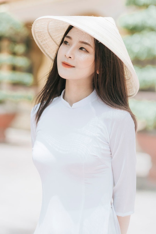 Những nữ sinh sở hữu nhan sắc chuẩn “thanh xuân vườn trường” - 4 Những nữ sinh sở hữu nhan sắc chuẩn “thanh xuân vườn trường” - 4